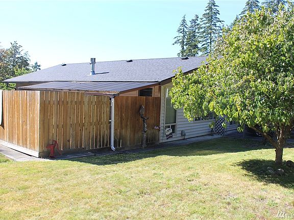 4th image of 18610 Marine Dr