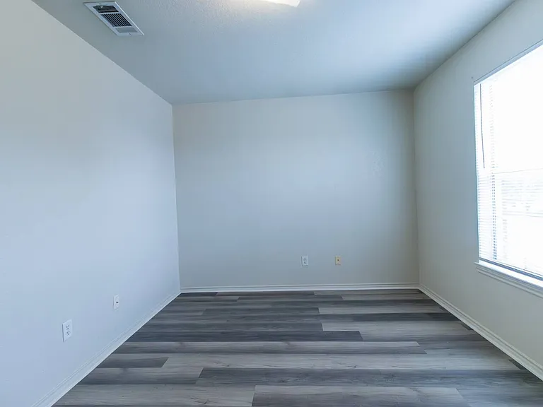 3409 Toledo Dr #D — Photo 15