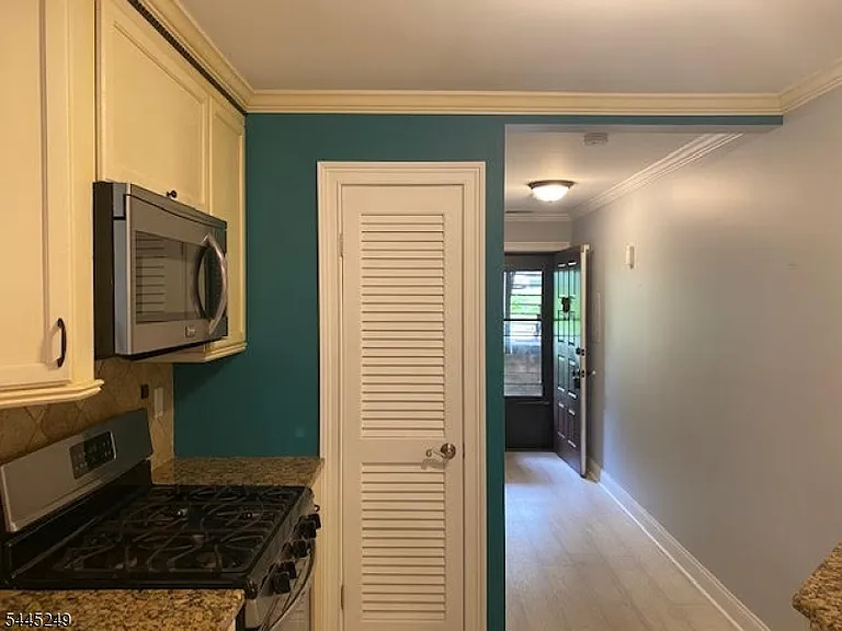 5 Sugar Loaf Ct #8 — Photo 12