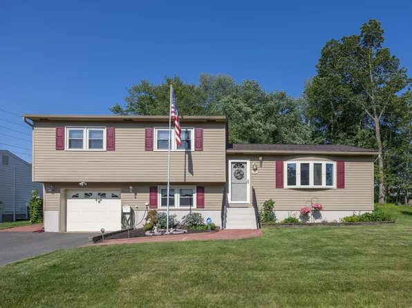 137 Dellwood Drive, Waterbury, CT 06708