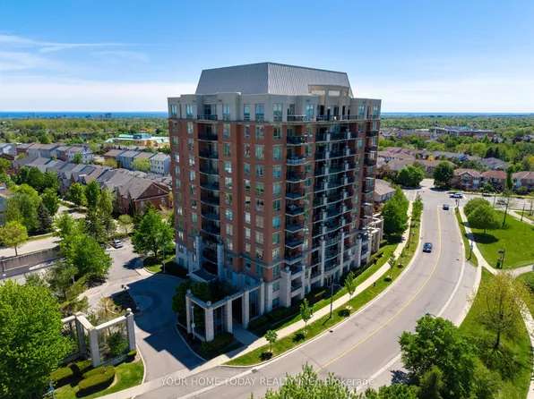 2325 Central Park Dr #705, Oakville, ON L6H 0E2