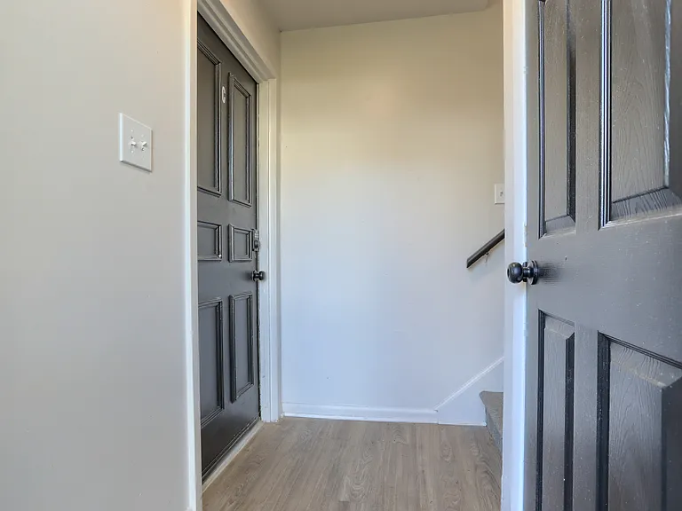 173 W Vine St #H — Photo 13