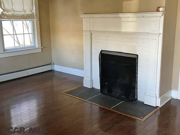 2nd image of 218 S Gill St