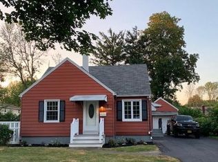 294 Colwick Rd, Rochester, NY 14624