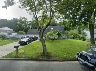(Undisclosed Address), Coram, NY 11727