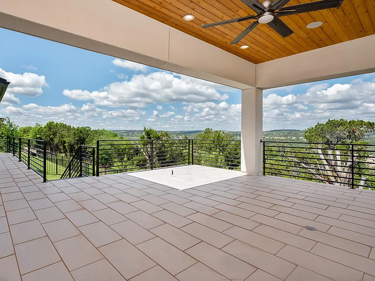 2502 Sunset Vista Cir — Photo 35