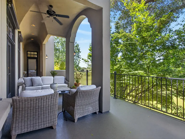 2375 Clubhouse Dr — Photo 85