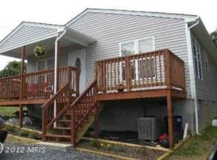 370 Trenton Ave, Shenandoah, VA 22849