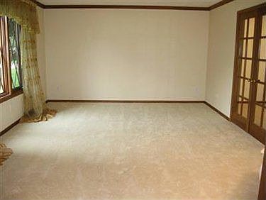 2nd image of 458 Leverett Ln