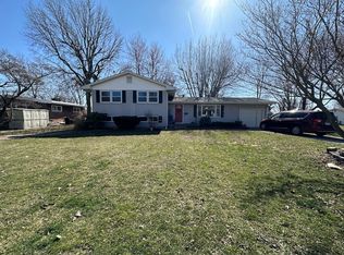 238 E Prairie St, Roodhouse, IL 62082
