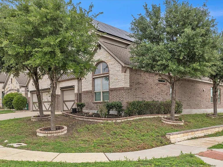 21301 Resource Rd — Photo 25