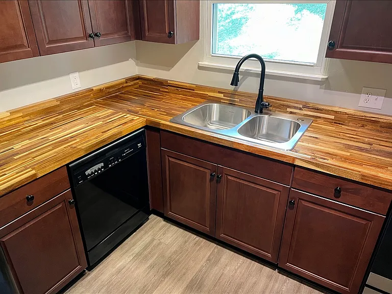 944 Floyd Ave SW #A — Photo 8