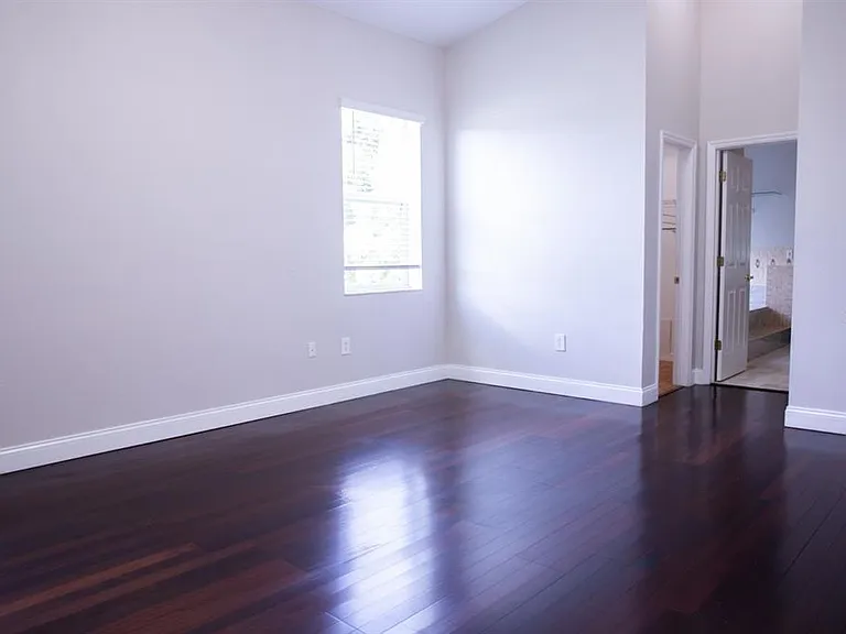 9768 Bay Vista Estates Blvd — Photo 32