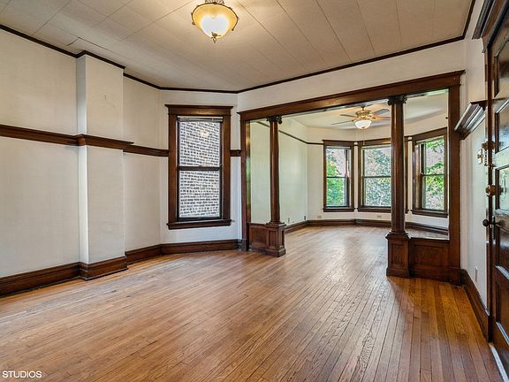 2nd image of 2637 N Ashland Ave APT 2