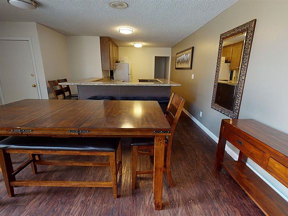 3rd image of 4160 W 182nd St APT 218