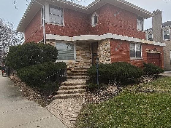 2nd image of 8201 S Crandon Ave
