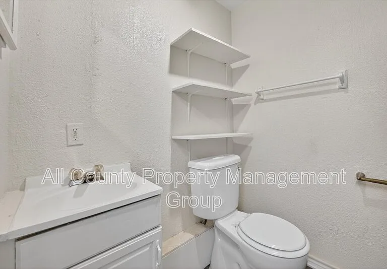 4709 Mayfair St — Photo 30