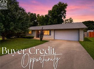406 Eastgate St, Springdale, AR 72762