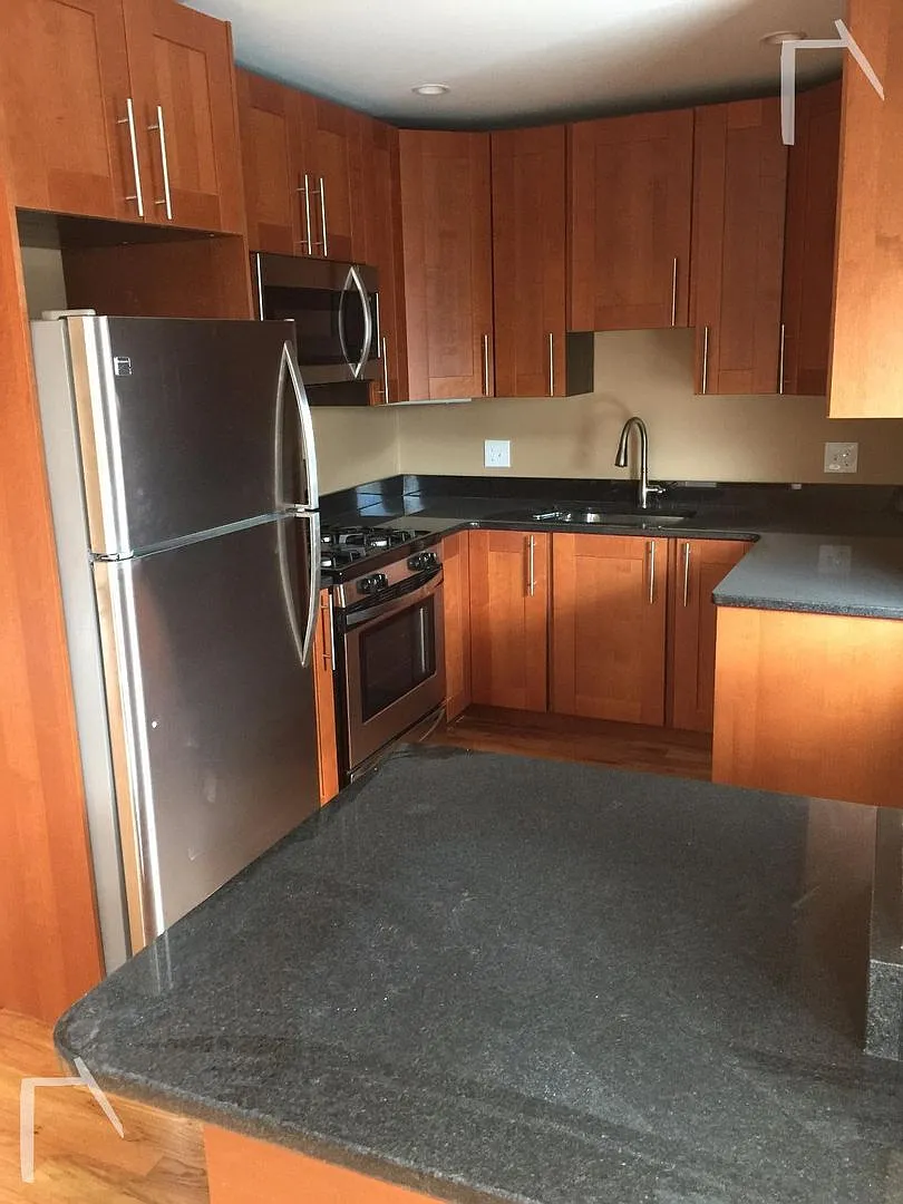 Central Heat/AC, In Unit Washer/Dryer, Close to Longwood, Porch — Photo 1