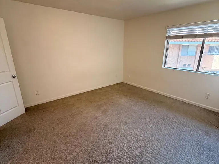 1101 W Macarthur Blvd #298 — Photo 23