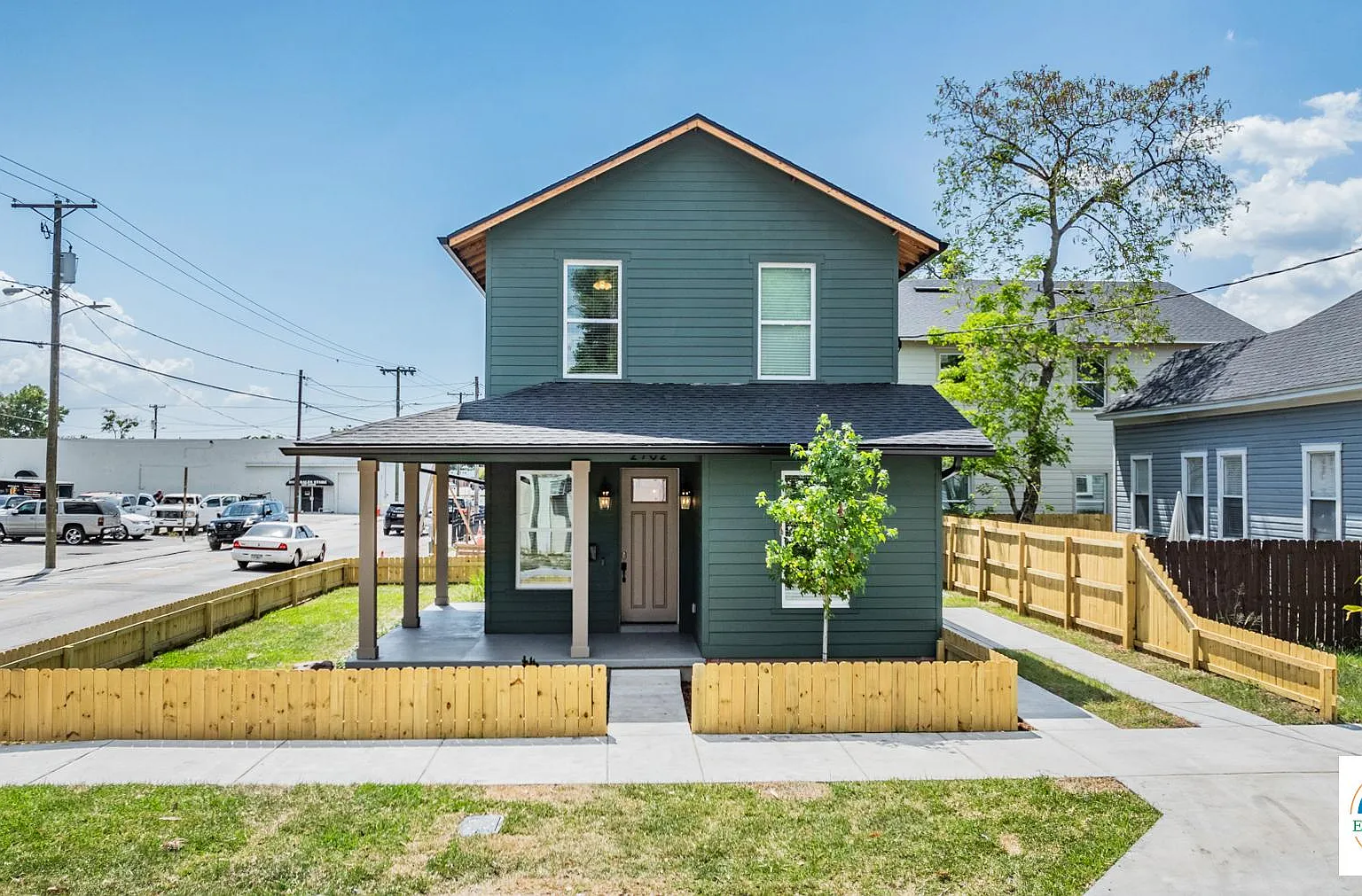 2702 N Morgan St — Photo 2