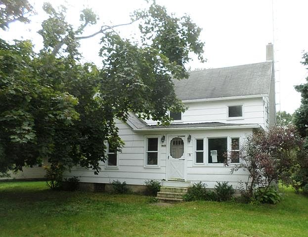 1st image of 2203 Birchard Ave W