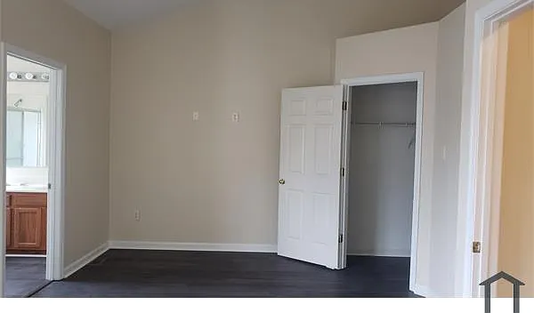 1719 Trestle St — Photo 6