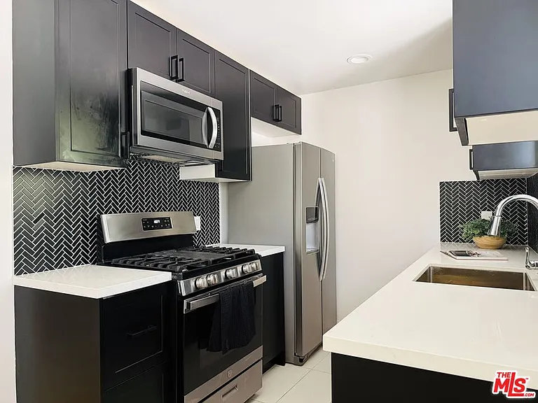 1809 Oak St #A — Photo 10