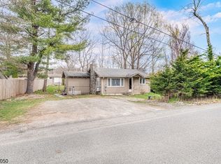 264 Wawayanda Rd, Highland Lakes, NJ 07422