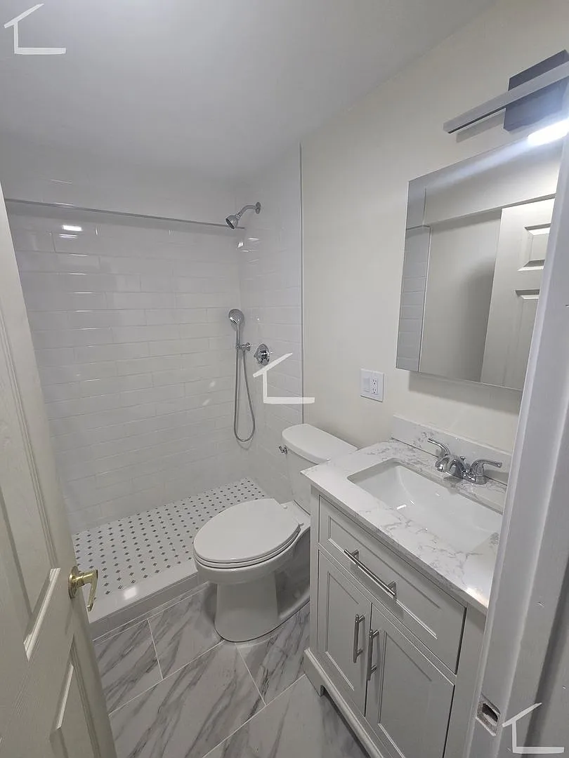 Ground Level One bedroom — Photo 1