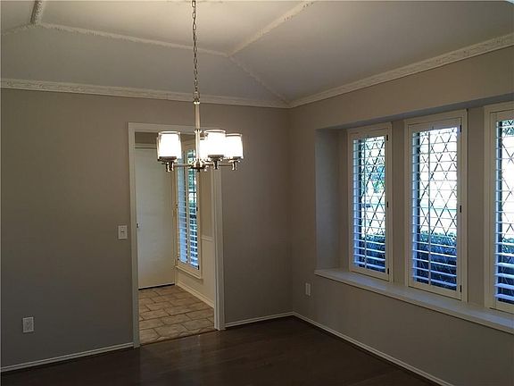 5th image of 3317 Canyon Valley Trl