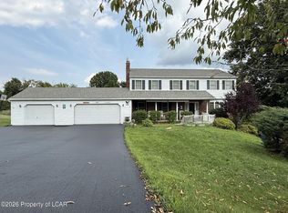 127 Klinger Dr, Sugarloaf, PA 18249