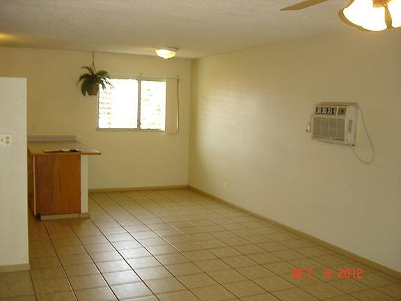 KITCHEN/DINING AREA WITH A/C