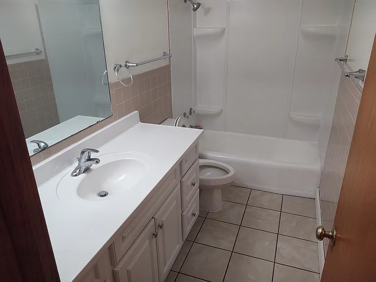 881 Columbus St #3 — Photo 8