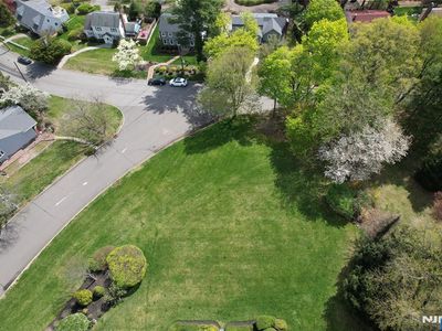 812 Golf Pl, Oradell, NJ, 07649