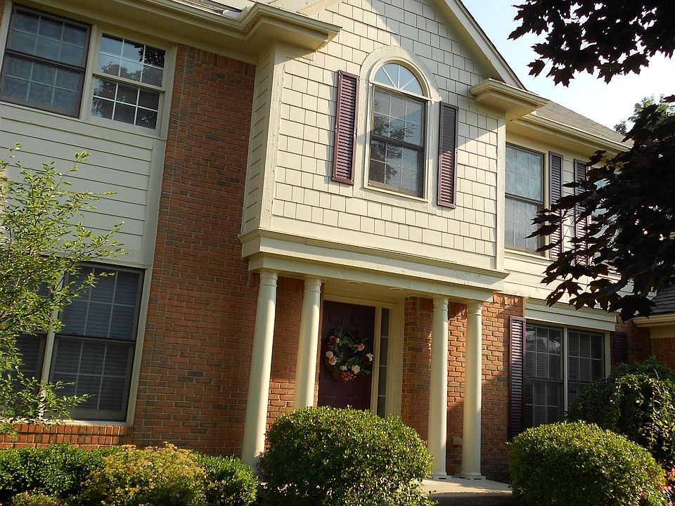 1st image of 40190 Woodside Dr N #33
