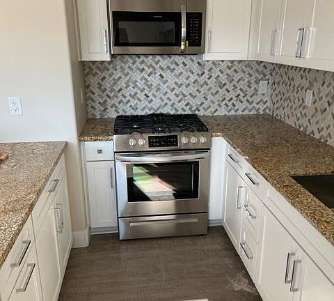 Beautiful brand new kitchen