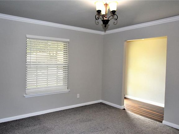 4th image of 419 S Alexander Ave