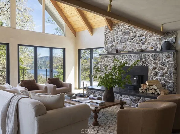 27463 Alpen Dr, Lake Arrowhead, CA 92352
