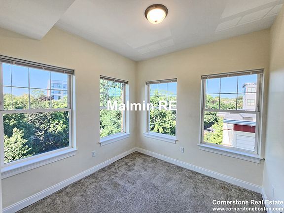 3rd image of 81 Amory St APT 204