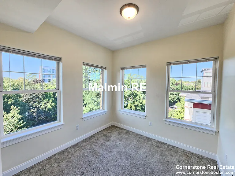 81 Amory St #204 — Photo 3