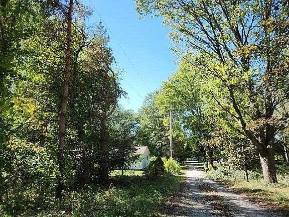 3rd image of 2405 S Gale Rd