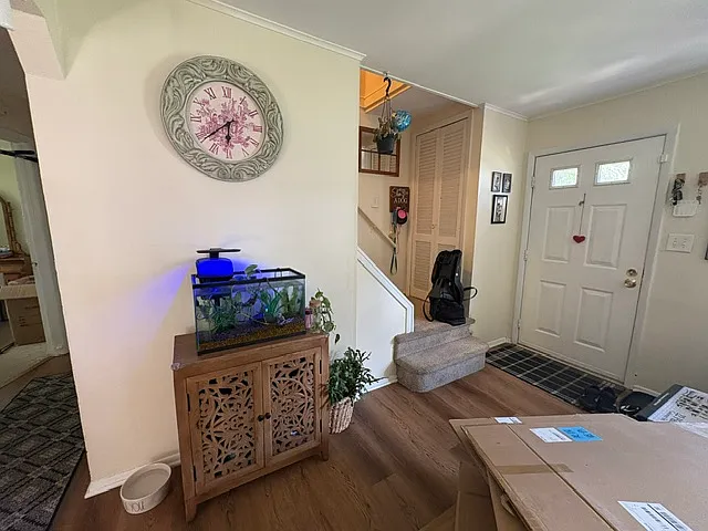 3 bed, 768 sqft, $2,850 — Photo 2