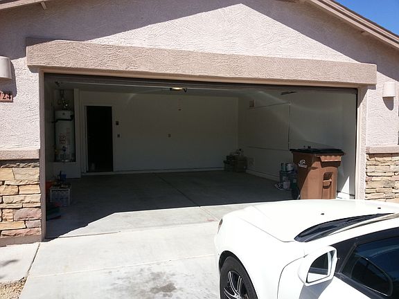 3rd image of 1724 E Cowboy Cove Trl