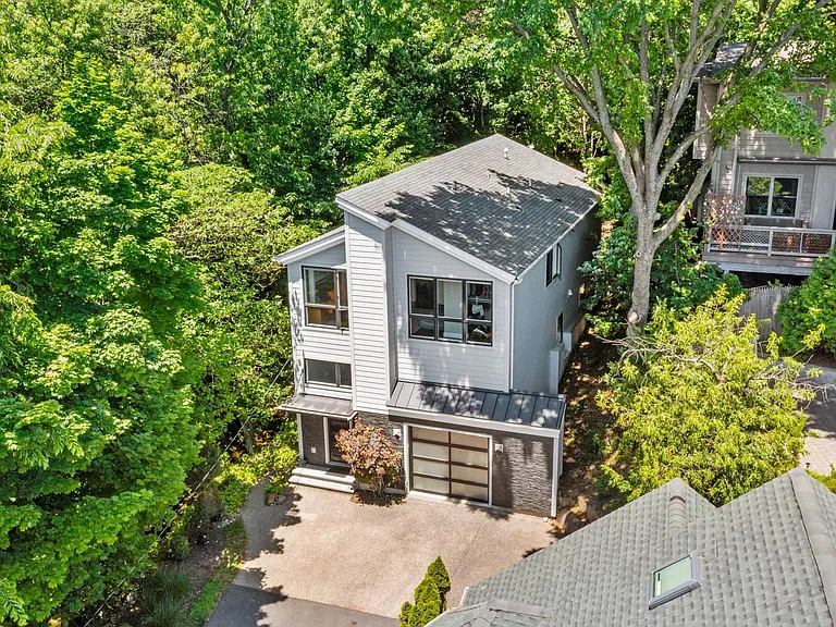 6 Annette Ave — Photo 35