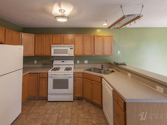 5th image of 5923 E Lyn Haven Dr SE