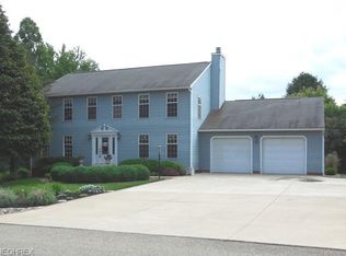 3800 Greenbriar Dr, Zanesville, OH 43701