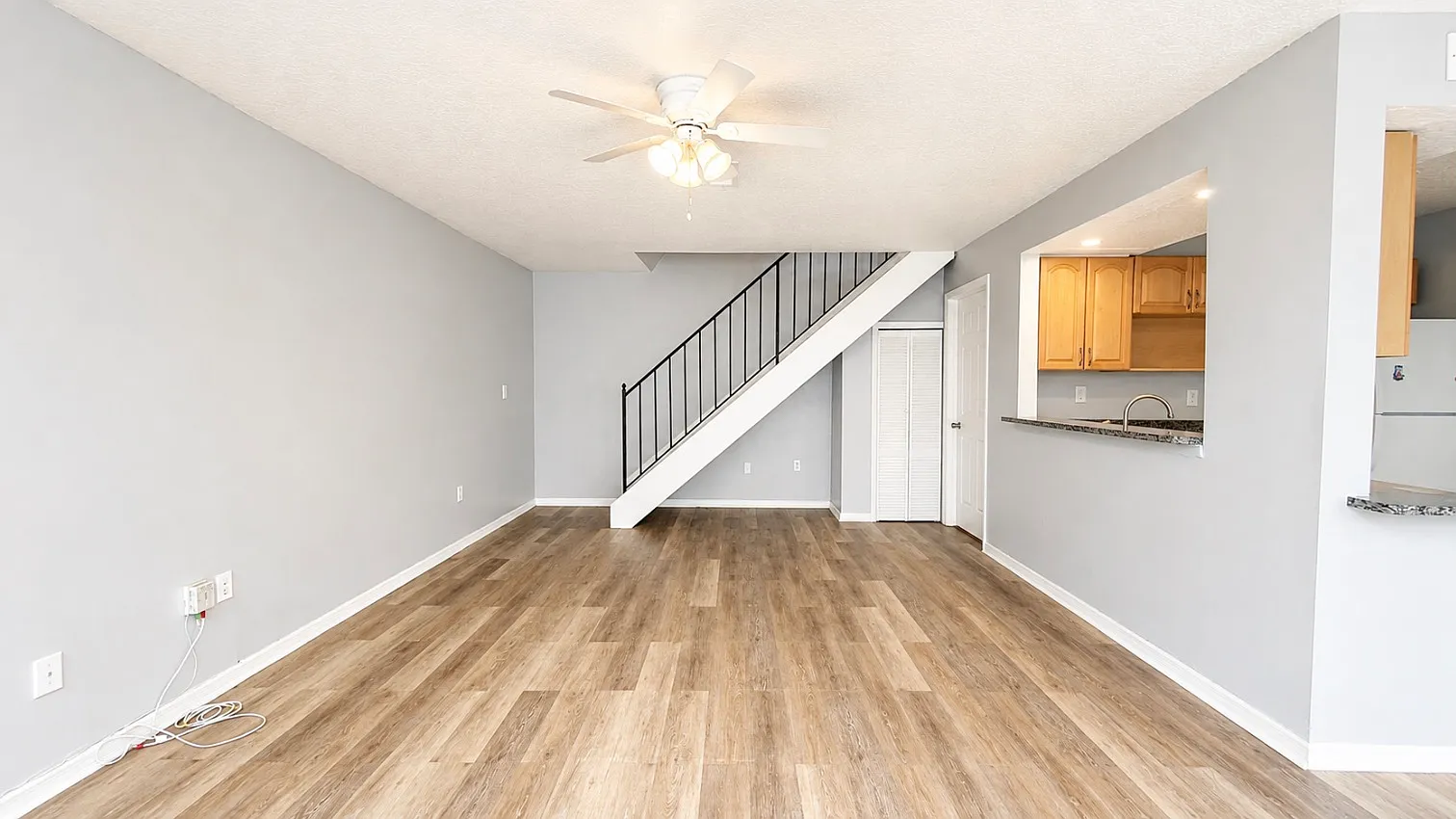2 bed, 909 sqft, $1,750 — Photo 4