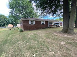808 11th St, Corning, AR 72422