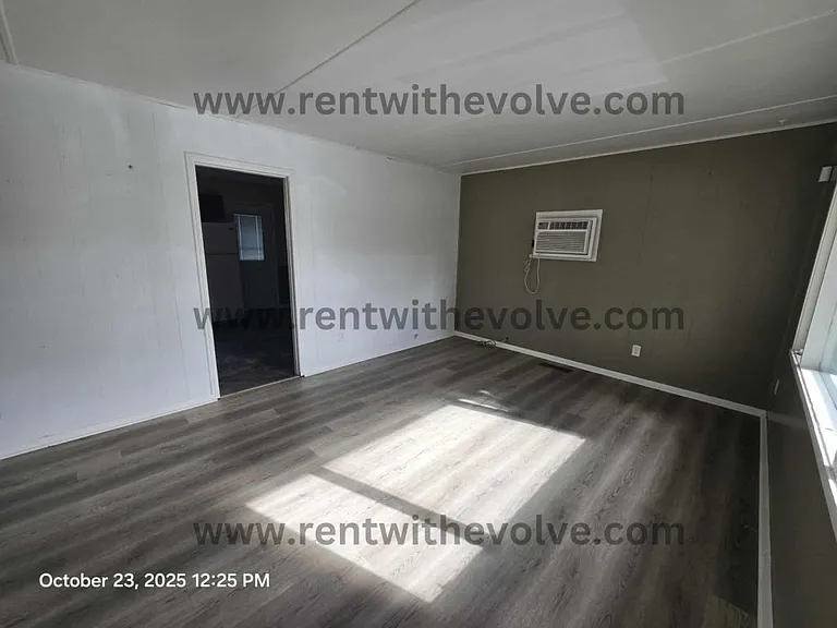 610 E Dunn Ave — Photo 6